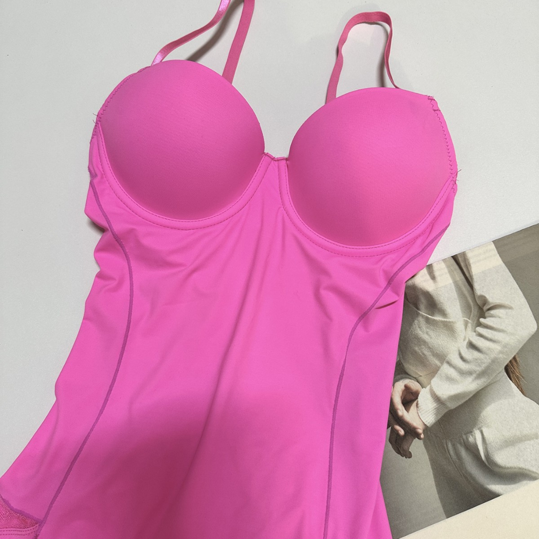 AURORA | Elegante conjunto moldeador sin costuras