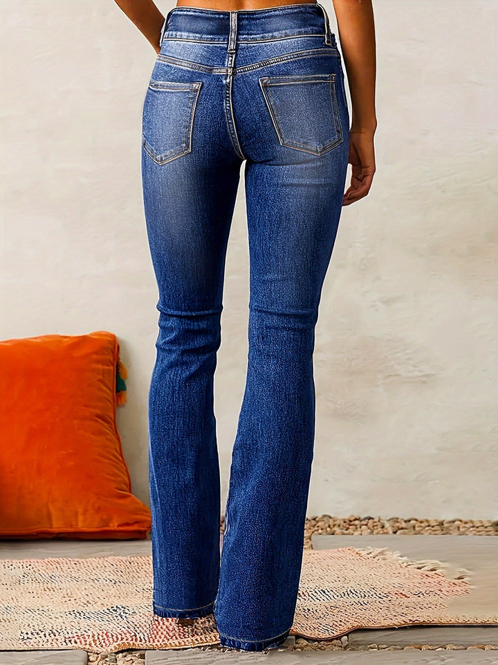 Isabel | Vaqueros acampanados de talle alto a la última moda